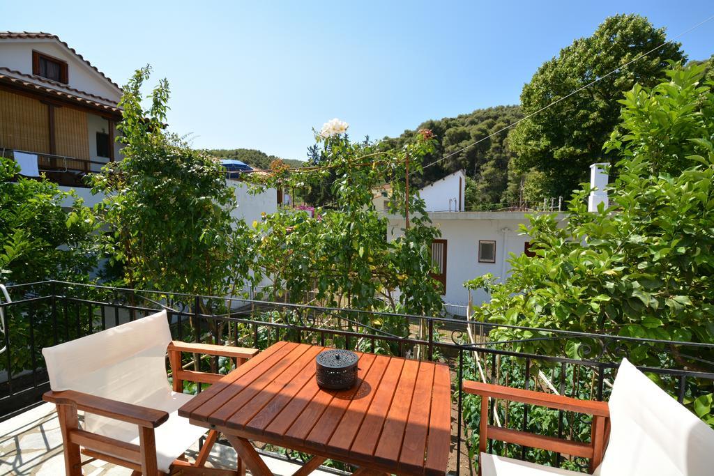 Korinas House Hotel Agnontas Bagian luar foto